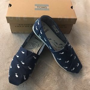 Women’s Toms Whale Print